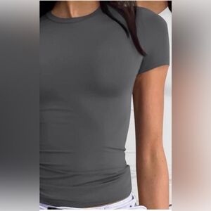 Skims fits everybody t-shirt